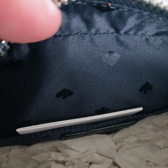 Kate Spade (New) cross body camera bag - Picture 3 of 5